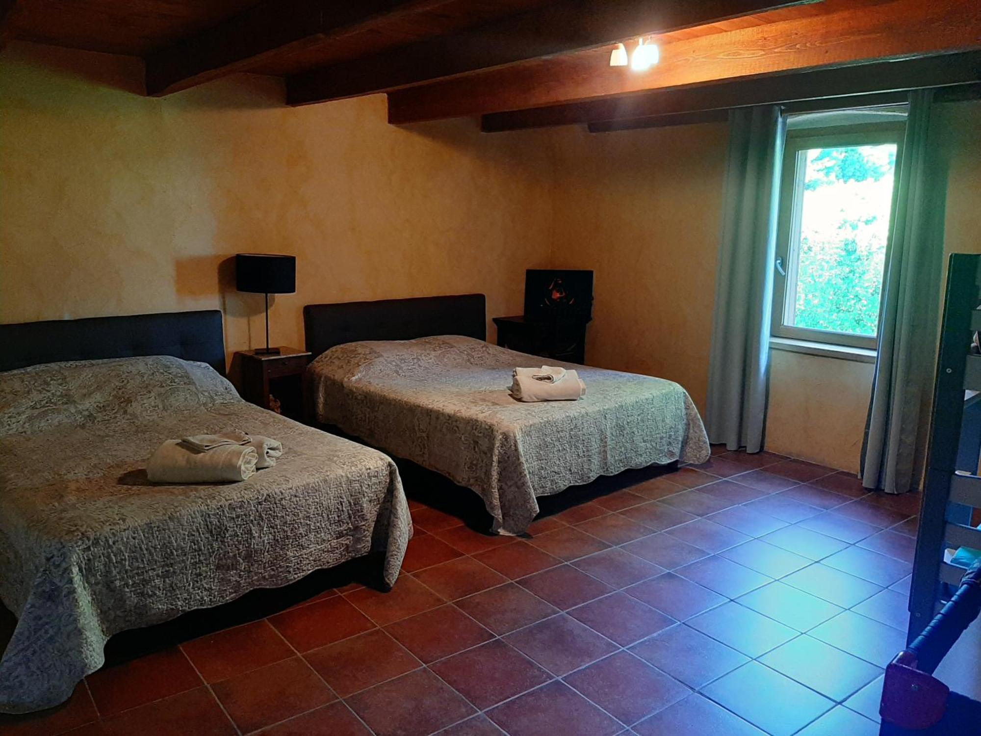 Domaine De Cousignac Bed & Breakfast Bourg-Saint-Andeol Luaran gambar