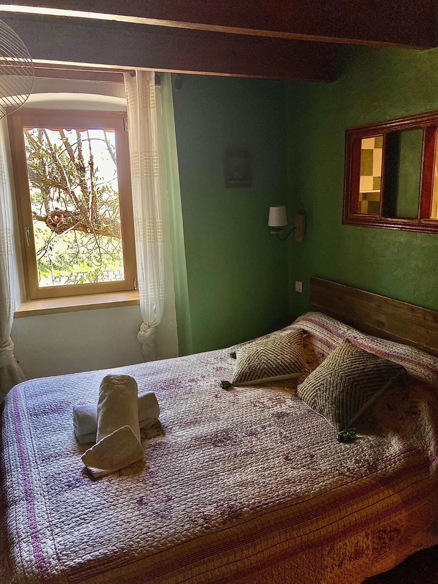 Domaine De Cousignac Bed & Breakfast Bourg-Saint-Andeol Luaran gambar